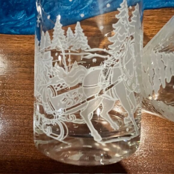 (3) Vintage Avon Presidents Club Etched Sleigh Through the Woods Rocks Glasses - Picture 2 of 11